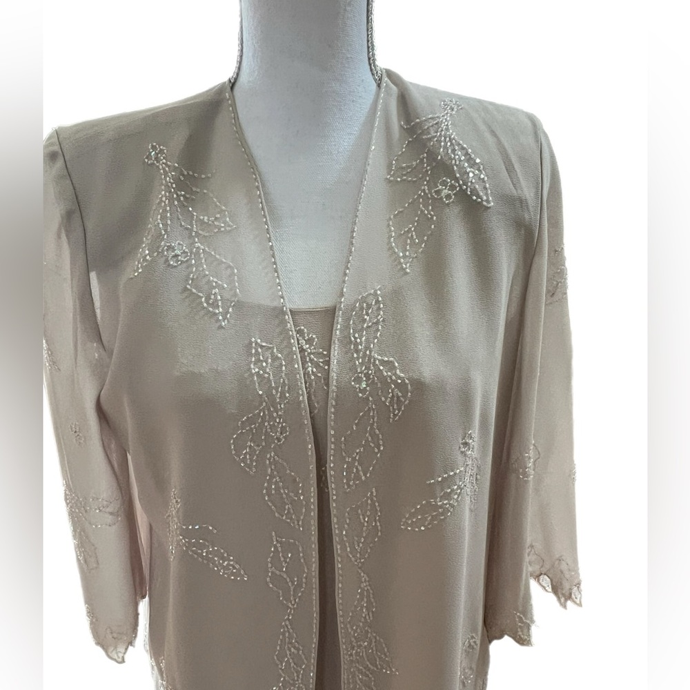 🔥🔥Karen Miller 2 Piece Partial Beaded Gown and Jacket Size 10 Beige - Picture 2 of 8